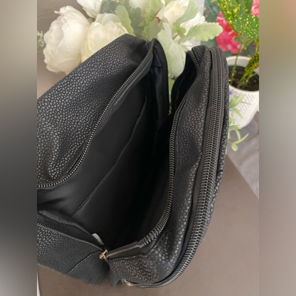 🆕 Benoss Milan Limited Edition PVC Leather Black Backpack. Brand New In Plastic - Picture 5 of 16